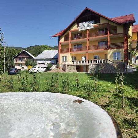 阿雷富 Casa Dobrin酒店 外观 照片